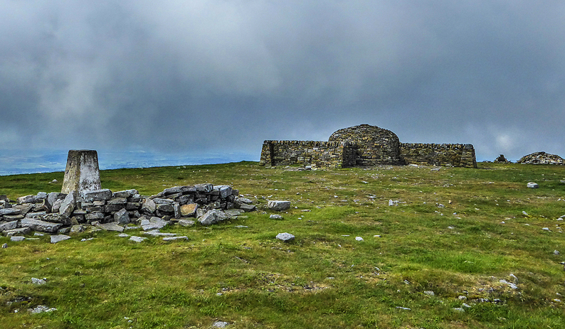 Cross Fell Summit and Shelter