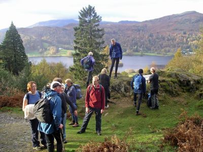 Regrouping on Climb to Alcock Tarn